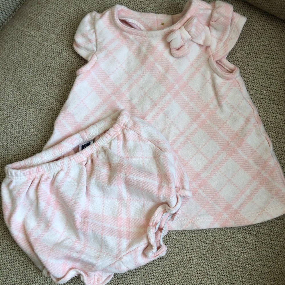 Like new! Janie and jack pink set 3-6 months